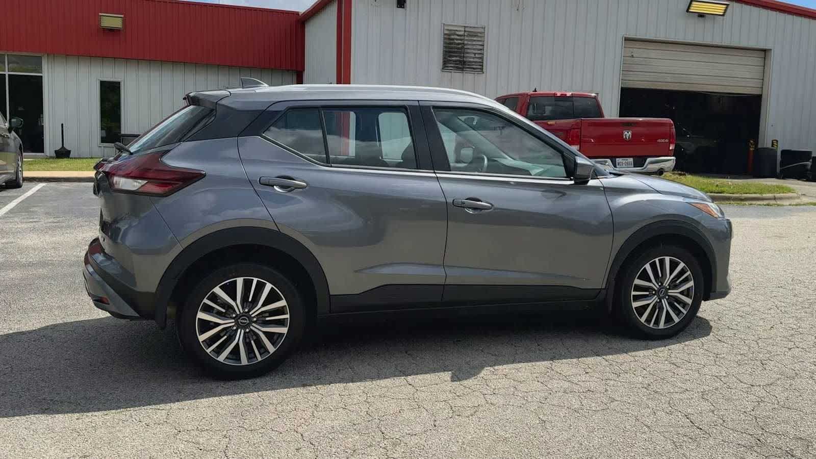 Thumbnail: 2024 Nissan Kicks - 8