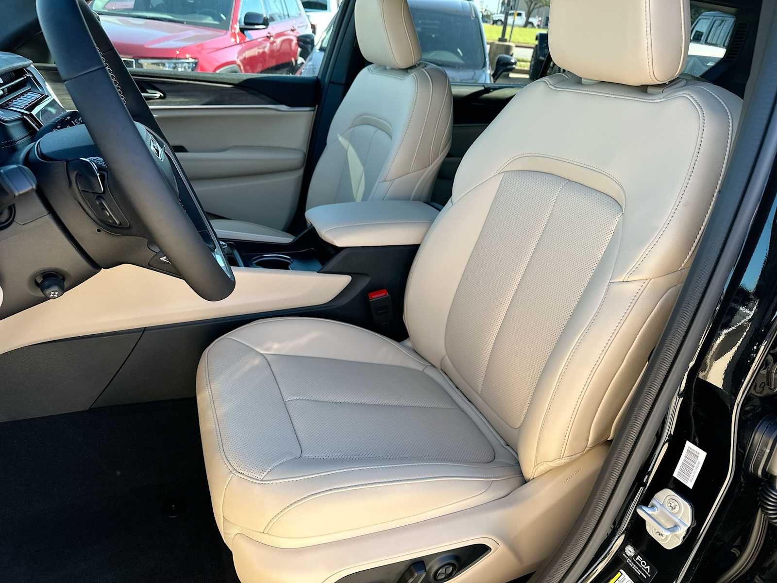 Thumbnail: 2025 Jeep Grand Cherokee - 17