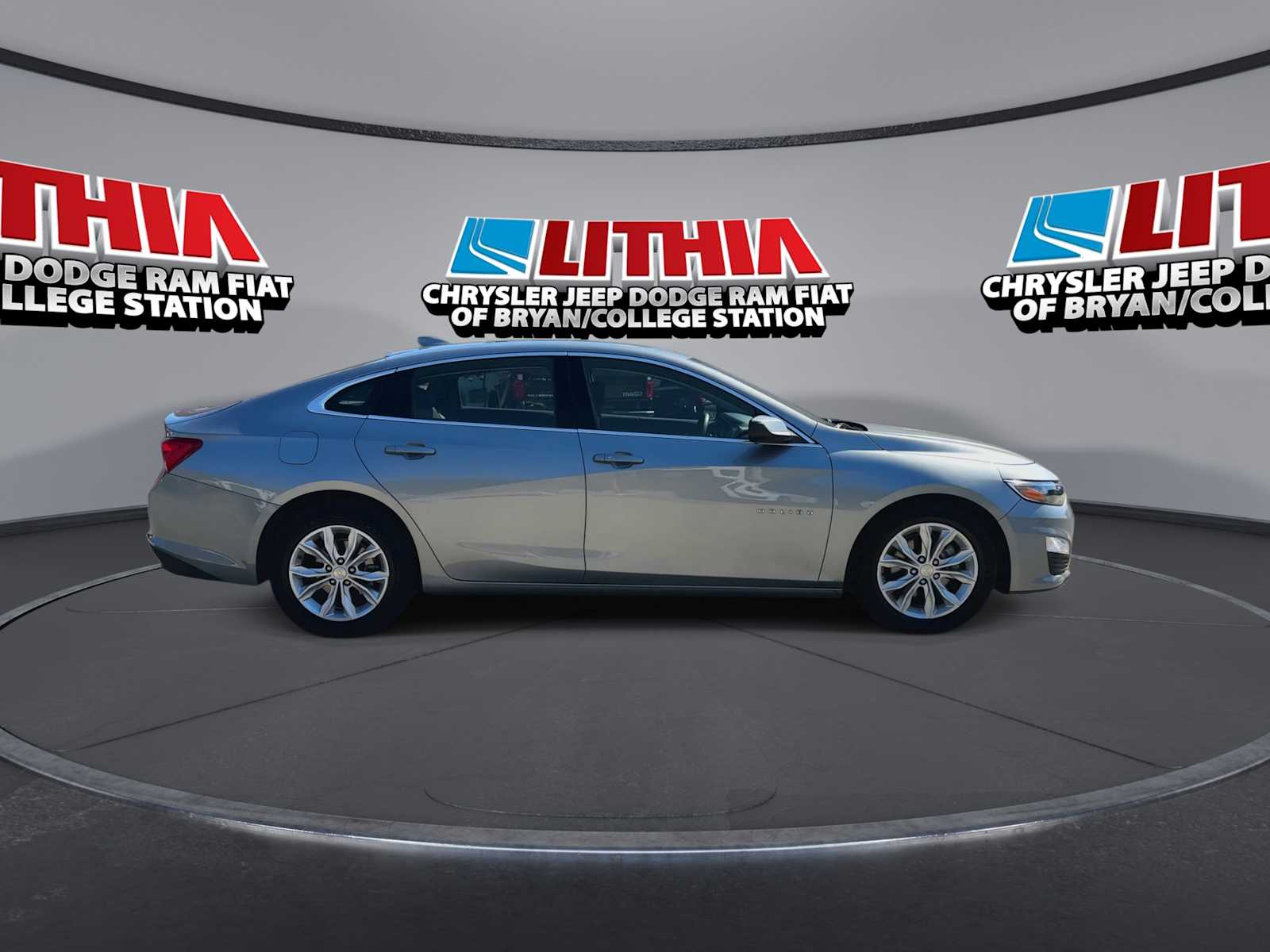 Thumbnail: 2024 Chevrolet Malibu - 9