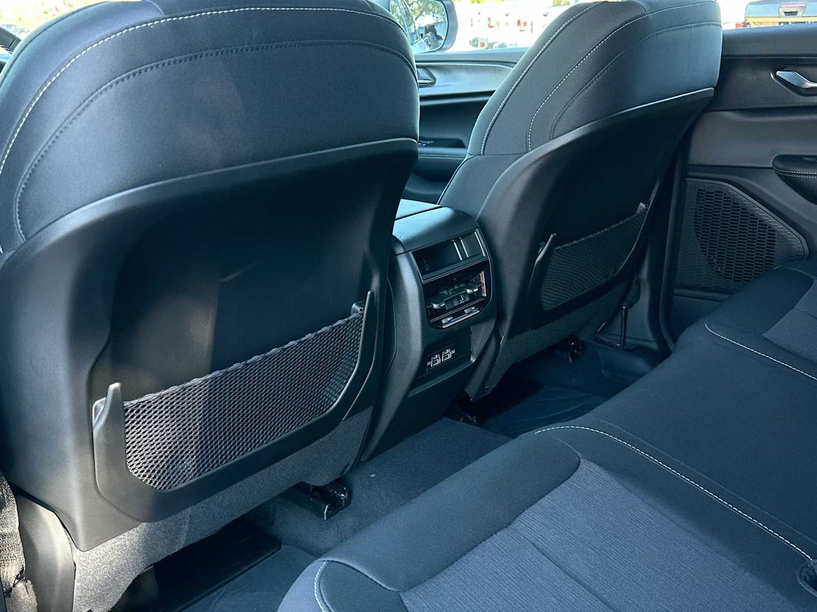 Thumbnail: 2025 Jeep Grand Cherokee - 24