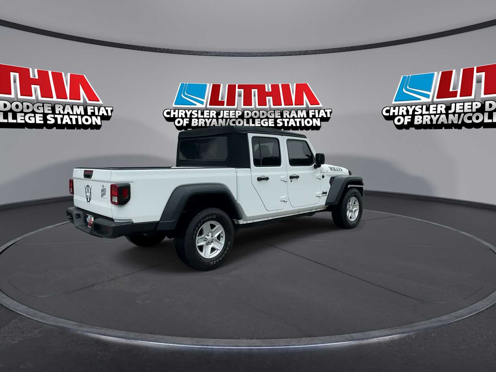 Thumbnail: 2020 Jeep Gladiator - 8