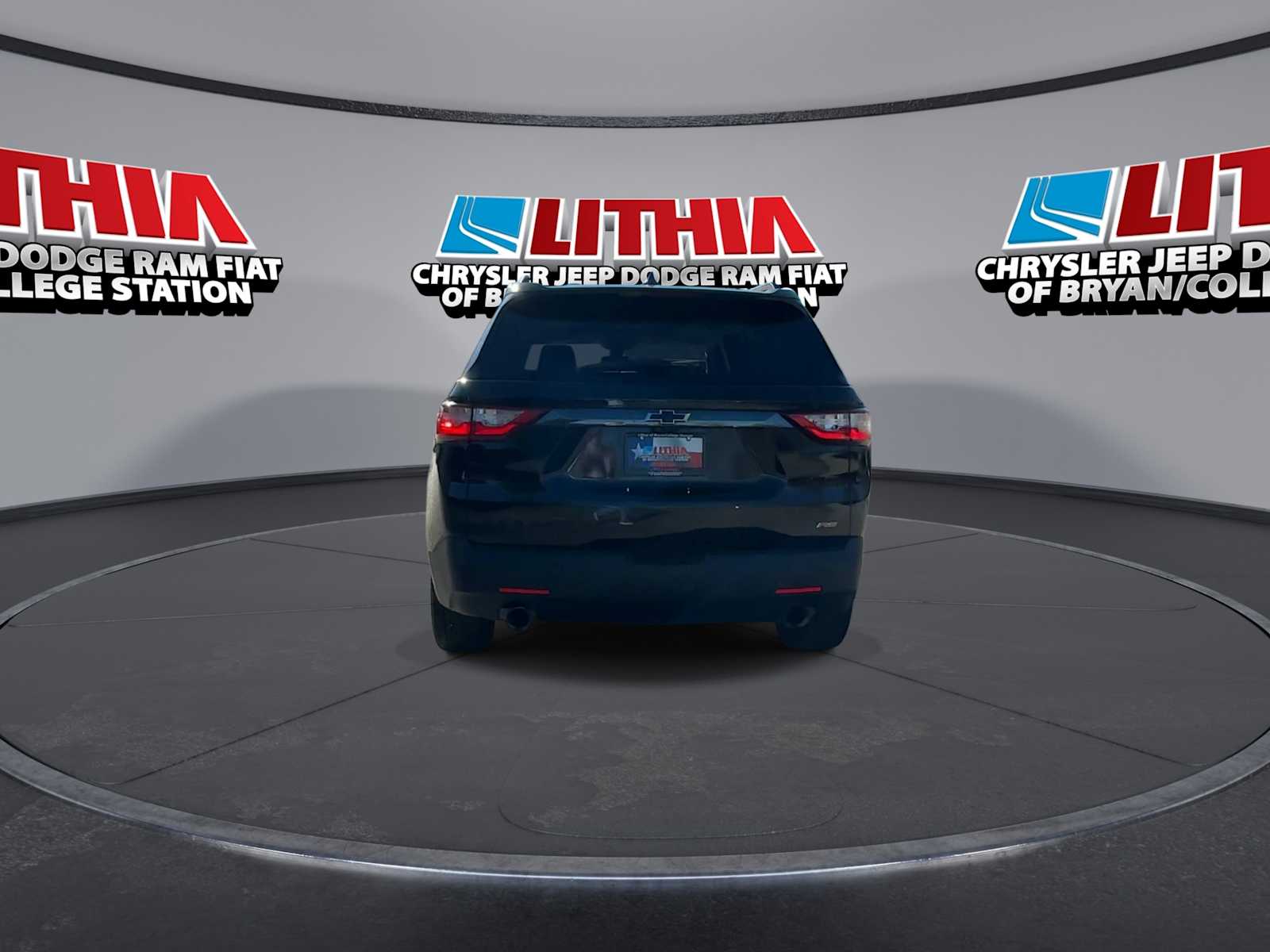 Thumbnail: 2021 Chevrolet Traverse - 7