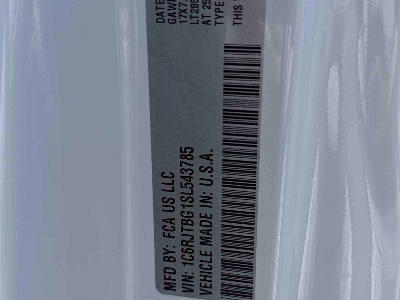 Thumbnail: 2025 Jeep Gladiator - 22