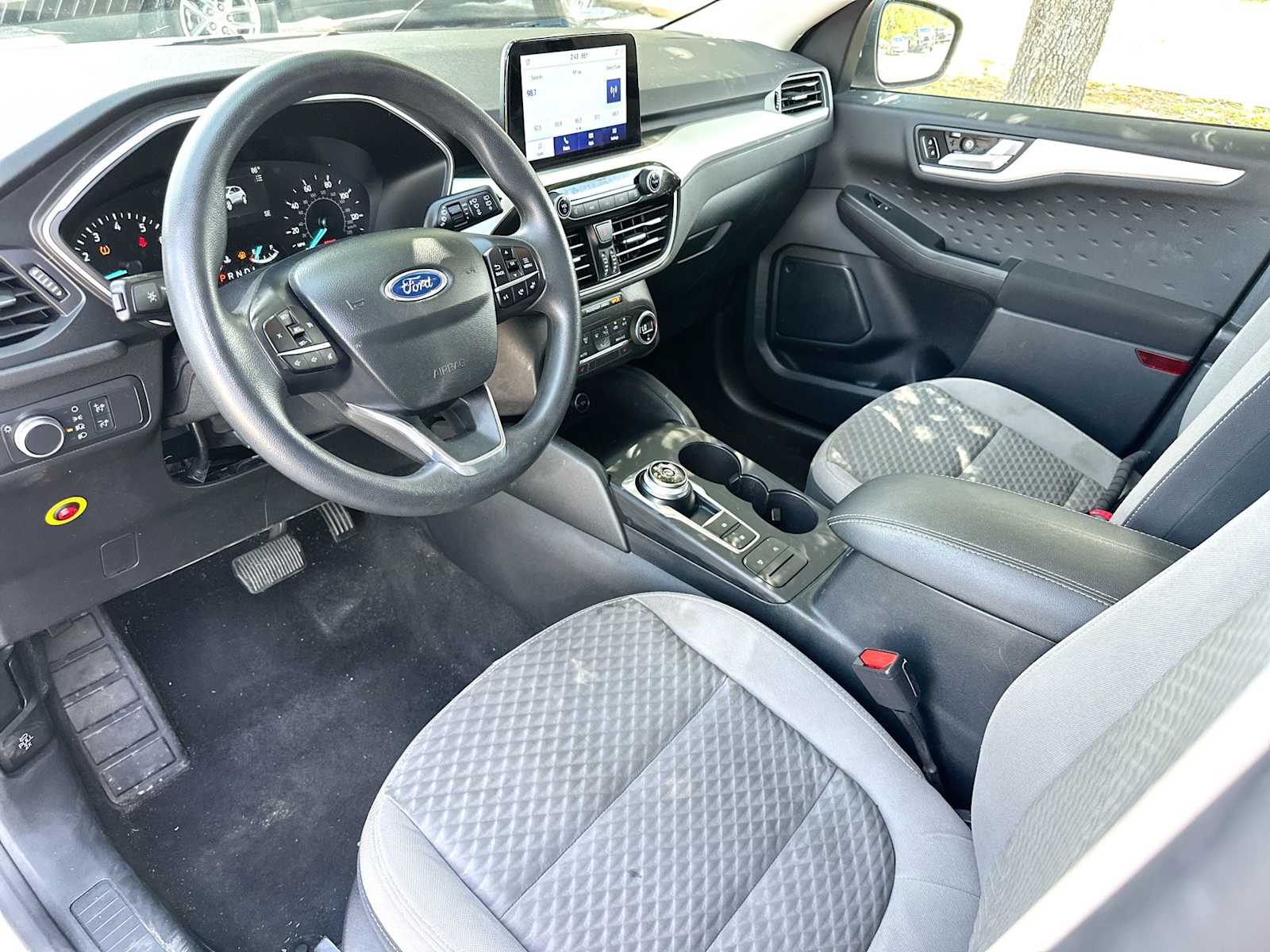 Thumbnail: 2020 Ford Escape - 18