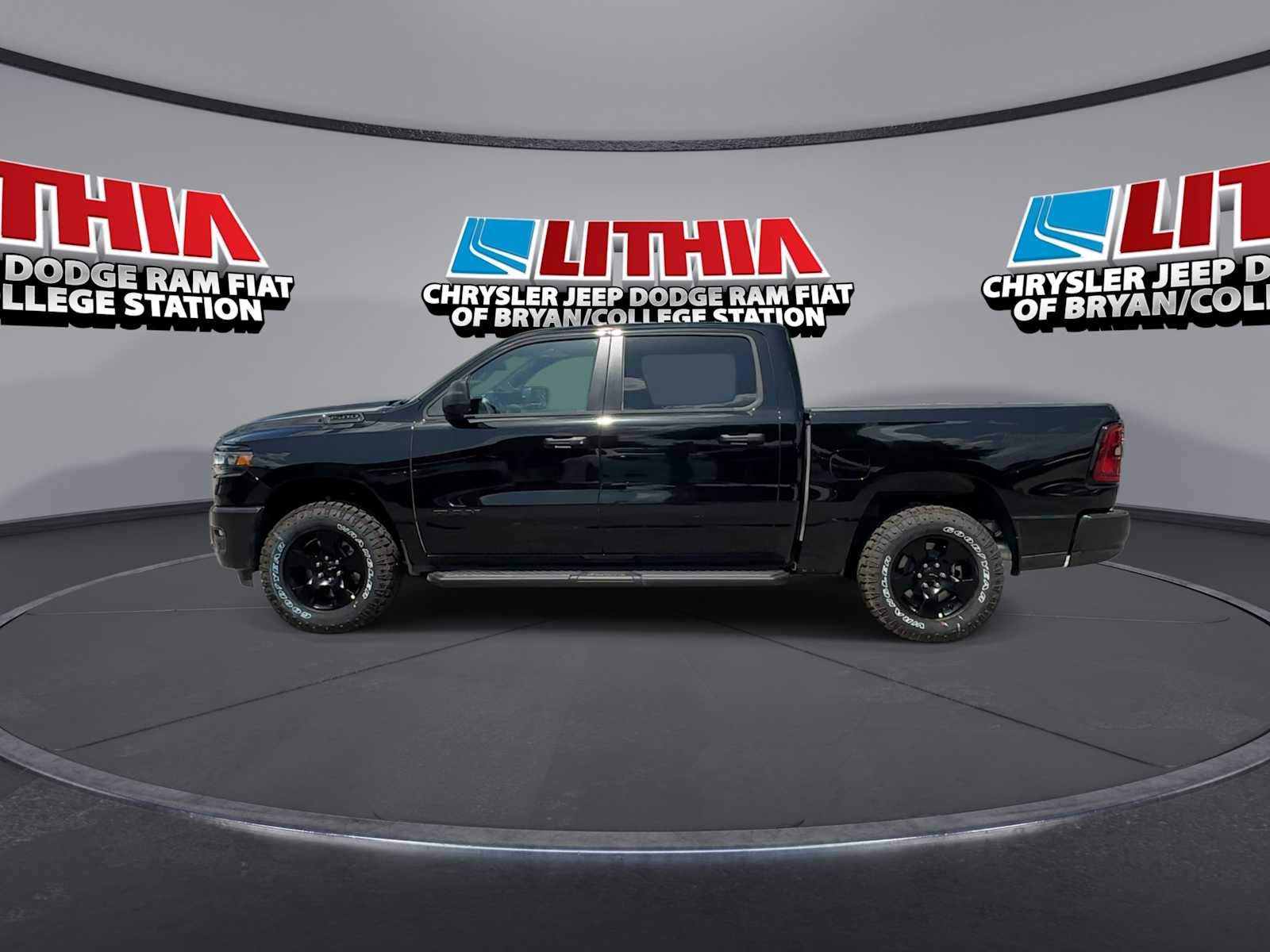 Thumbnail: 2026 RAM 1500 - 5