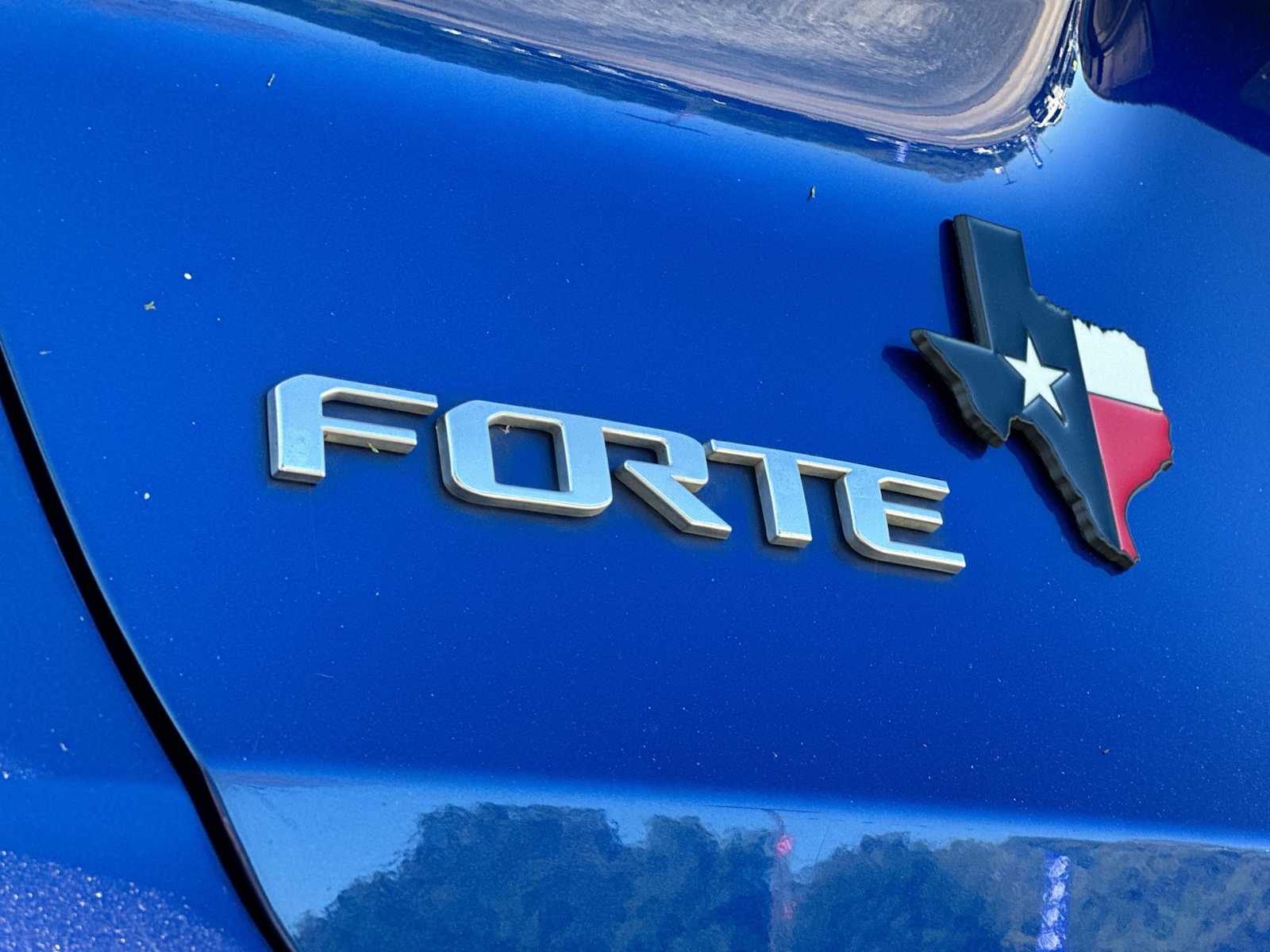 Thumbnail: 2018 Kia Forte - 15