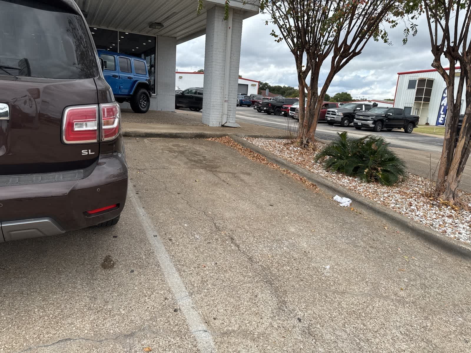Thumbnail: 2020 Nissan Armada - 4