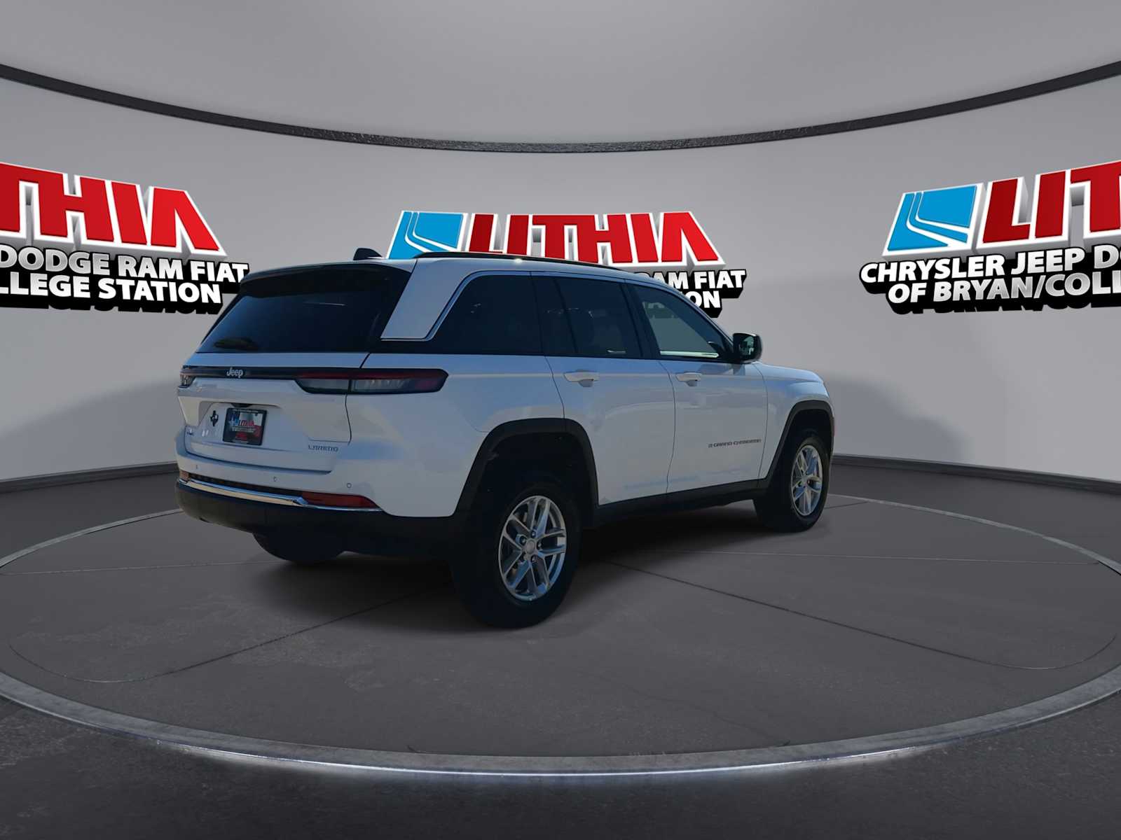 Thumbnail: 2025 Jeep Grand Cherokee - 8