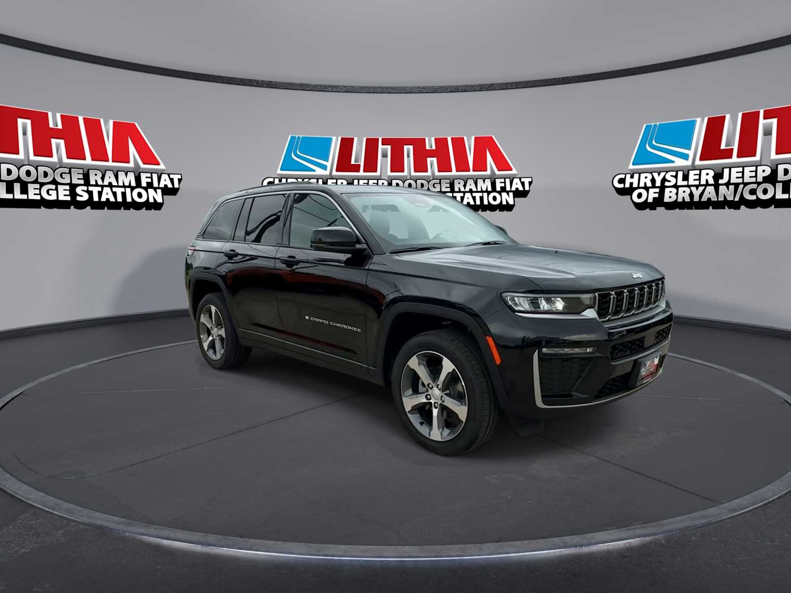 Thumbnail: 2026 Jeep Grand Cherokee - 2