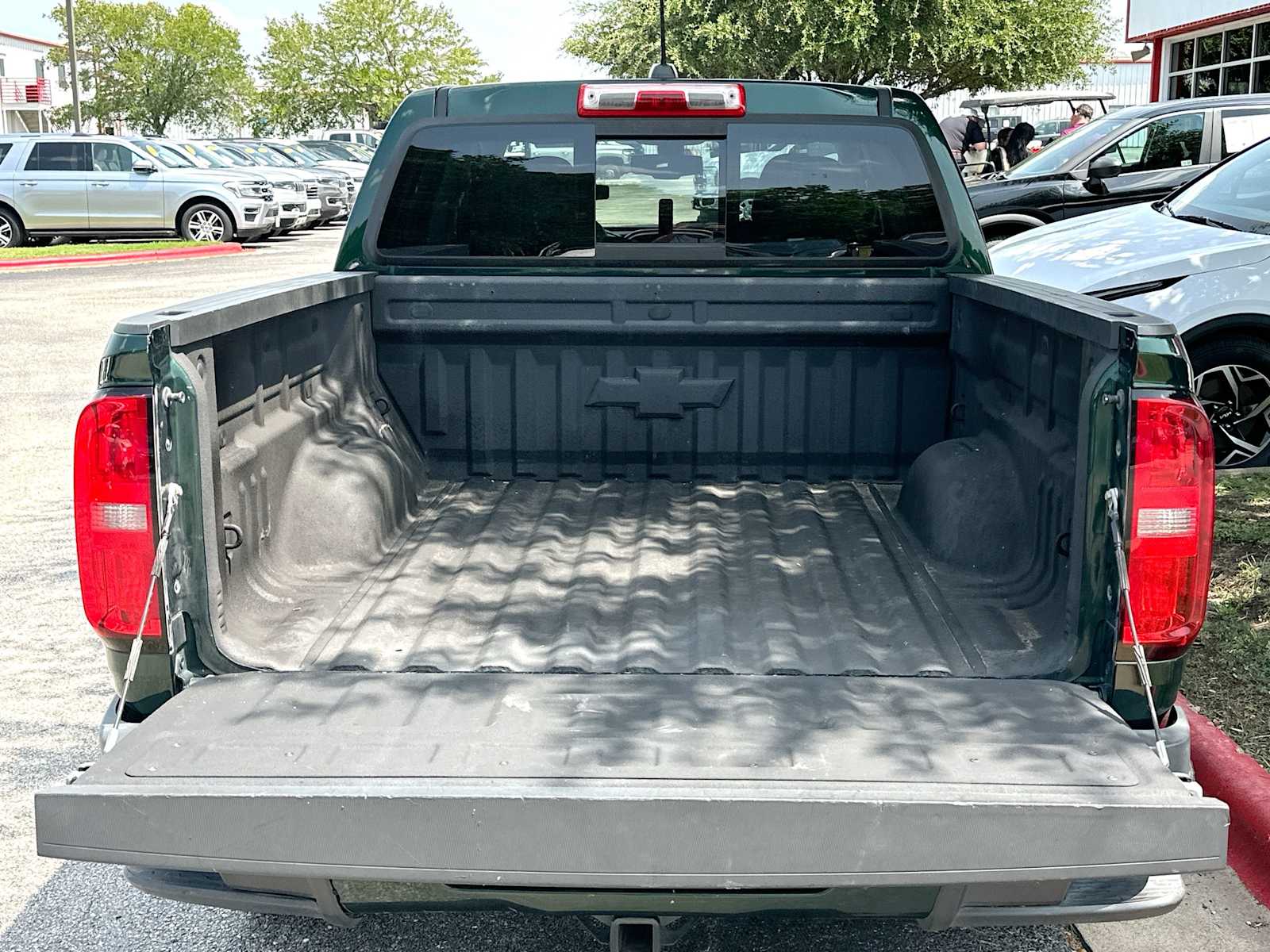 Thumbnail: 2016 Chevrolet Colorado - 28