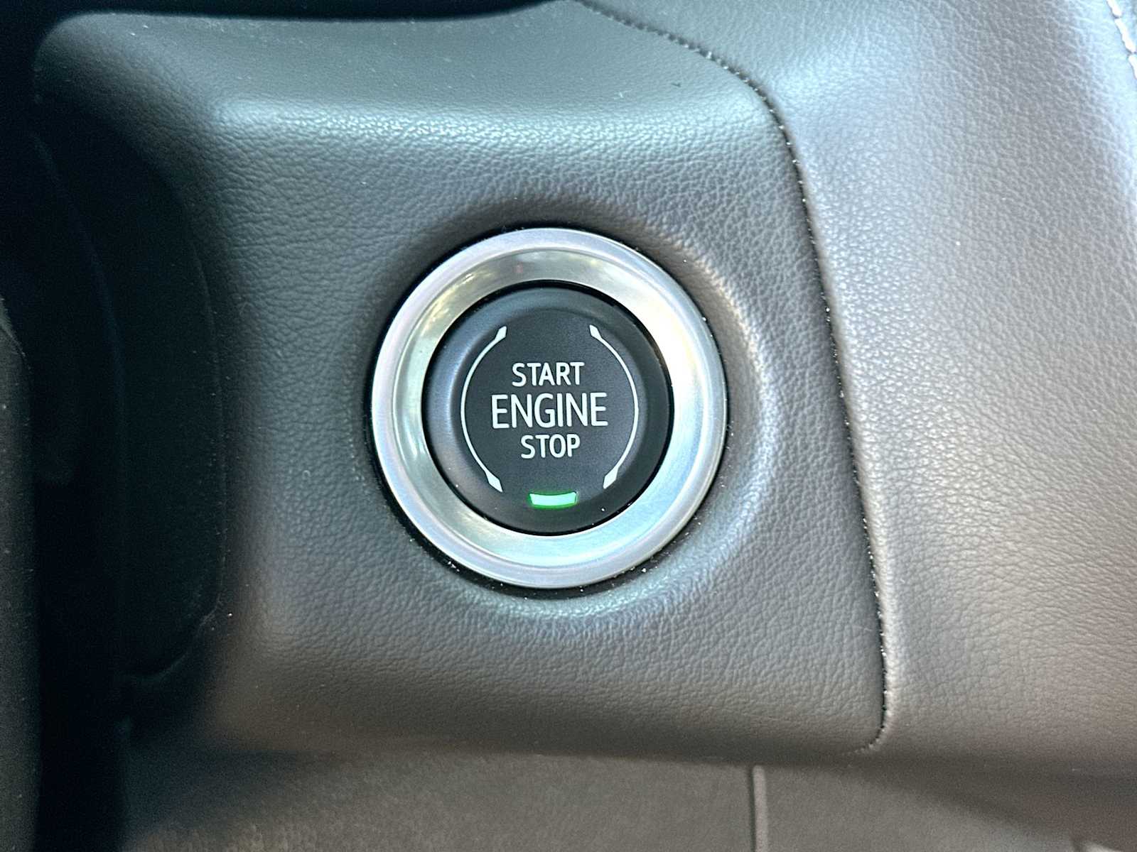 Thumbnail: 2022 GMC Yukon - 28