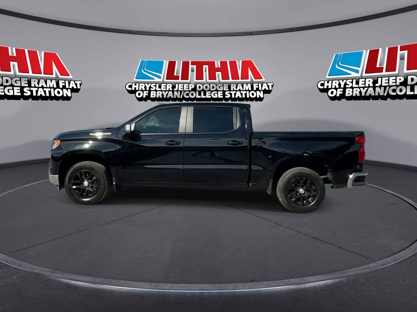 Thumbnail: 2023 Chevrolet Silverado 1500 - 5