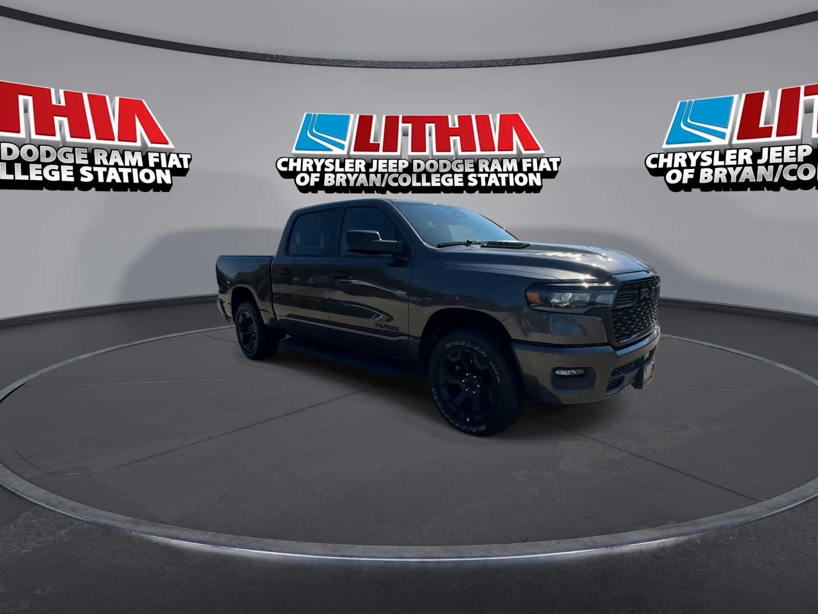 New 2026 Ram 1500 TRADESMAN CREW CAB 4X4 Pickup