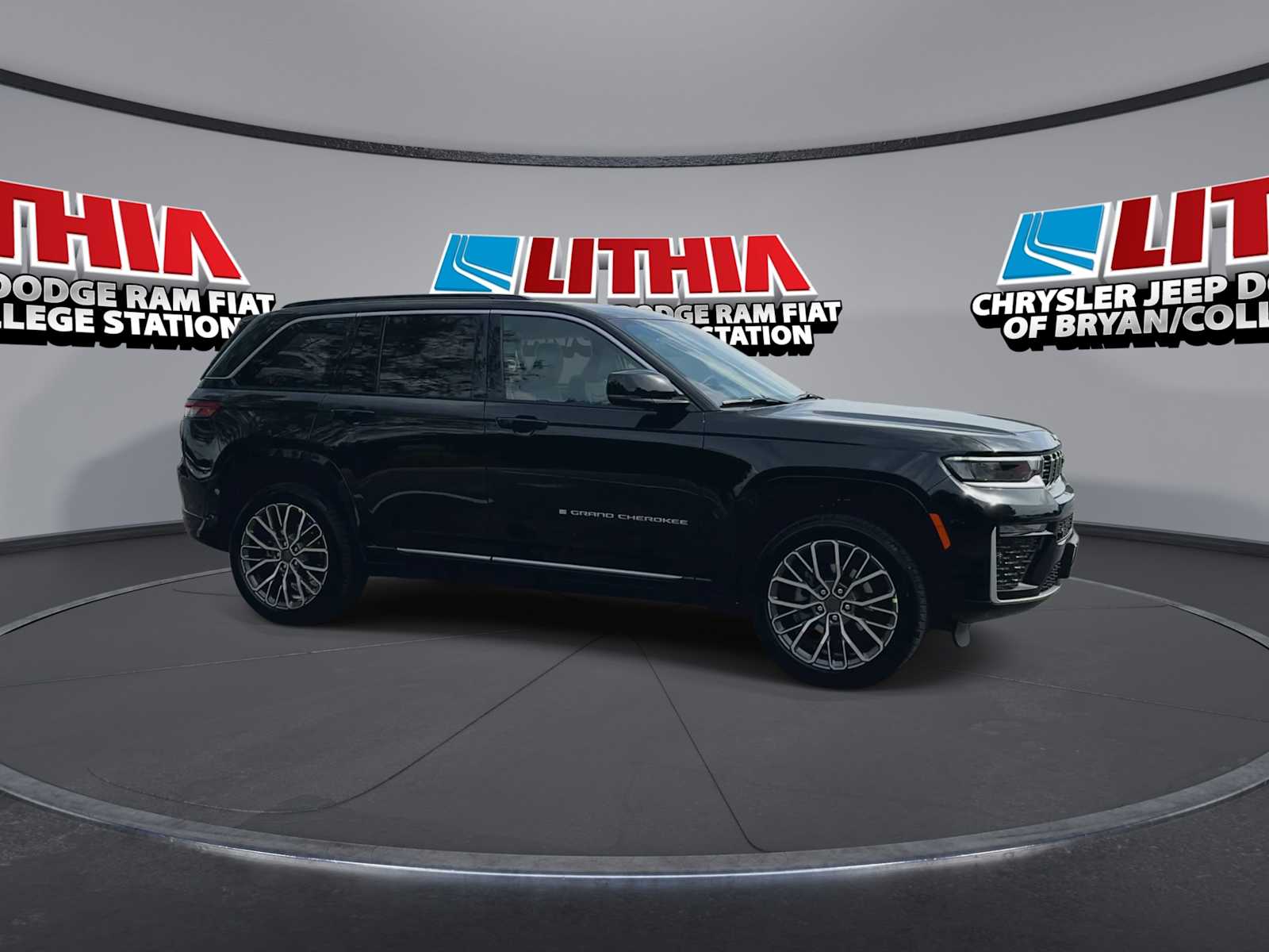 Thumbnail: 2026 Jeep Grand Cherokee - 9