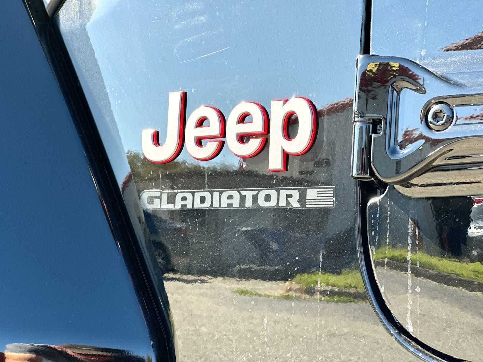 Thumbnail: 2026 Jeep Gladiator - 15