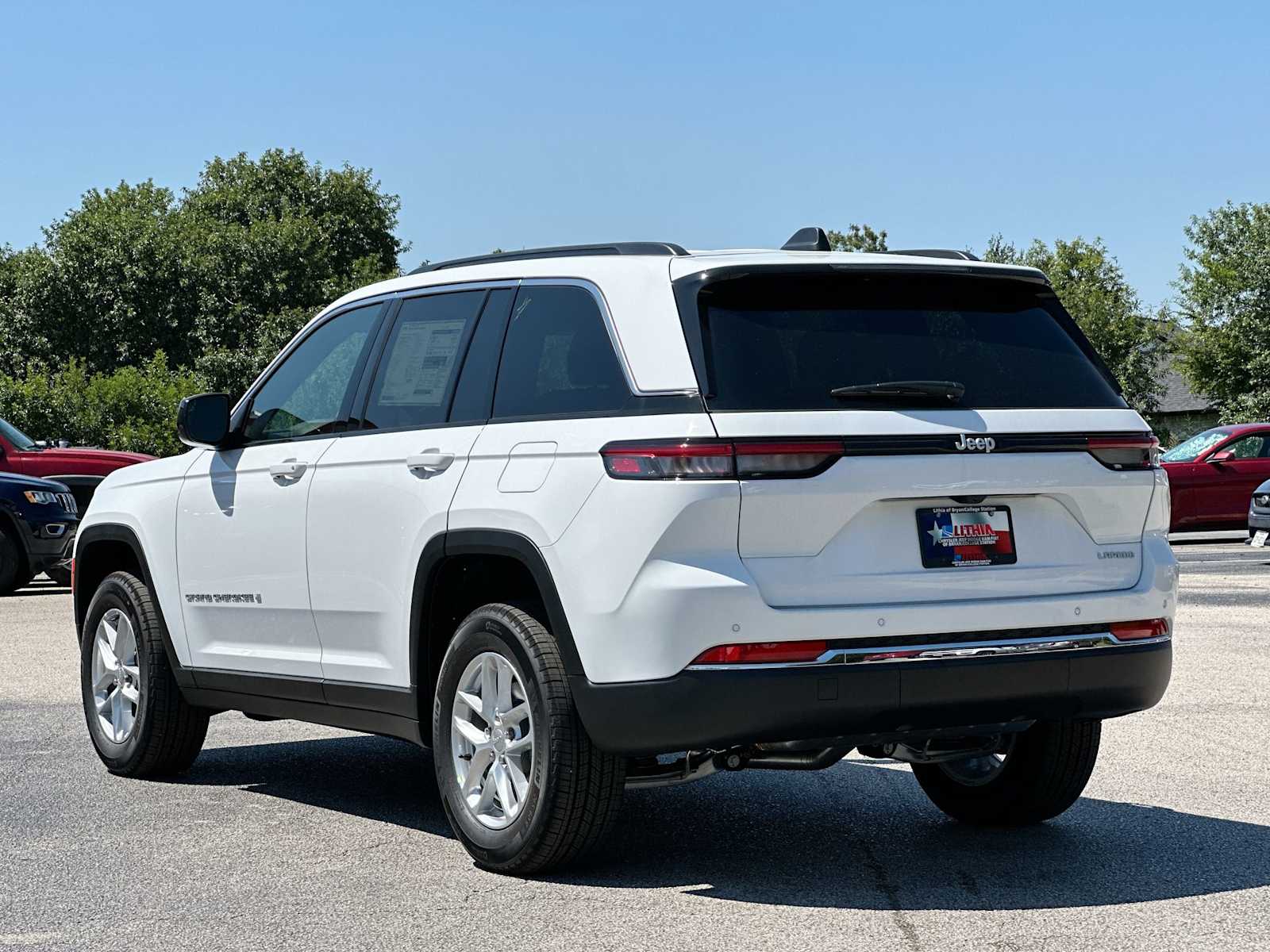 Thumbnail: 2025 Jeep Grand Cherokee - 13