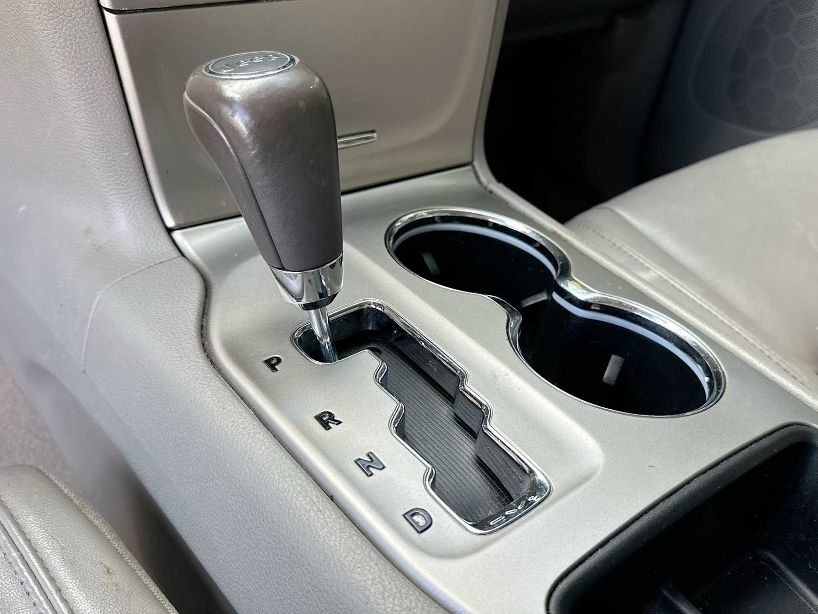 Thumbnail: 2012 Jeep Grand Cherokee - 21