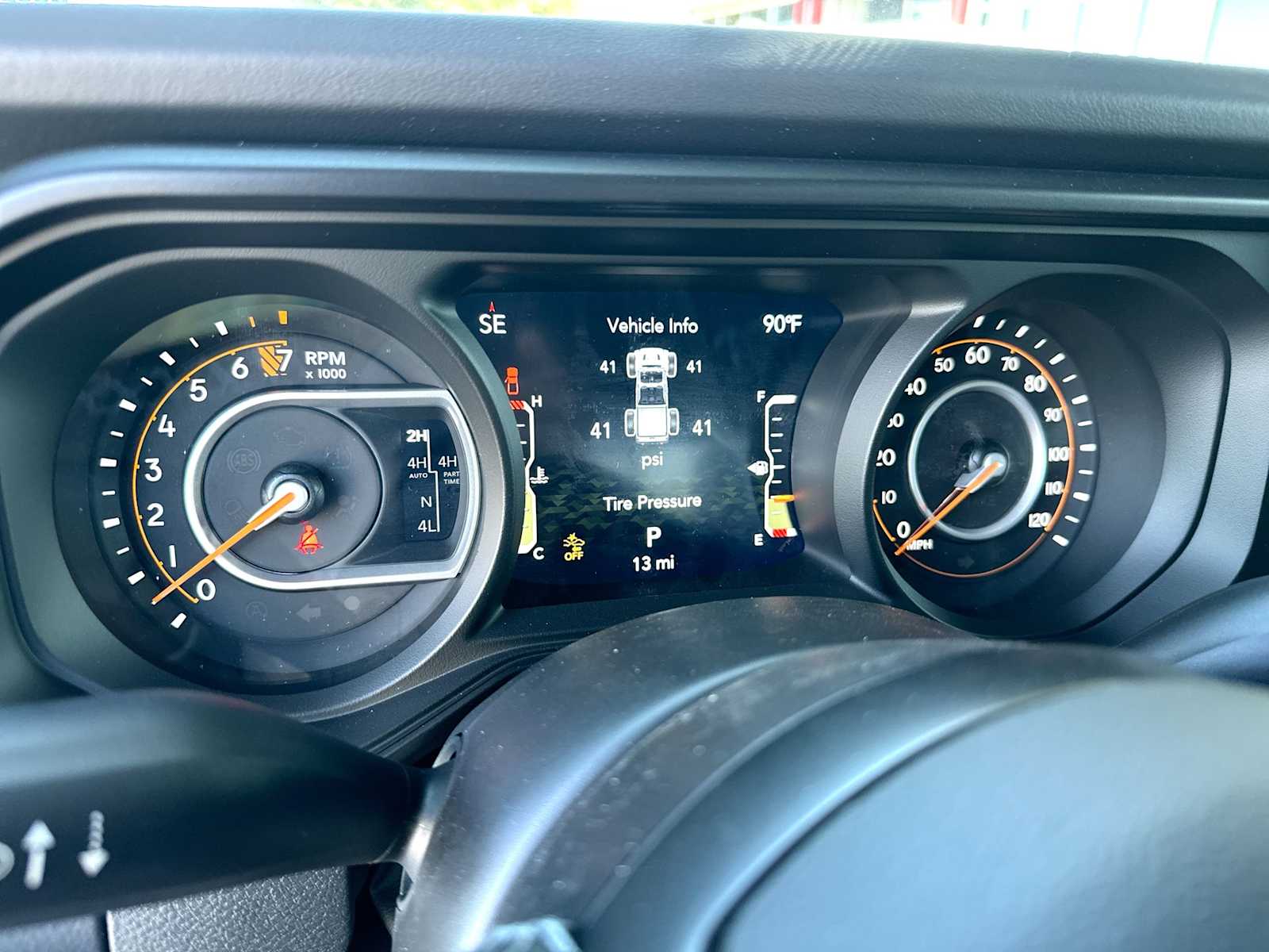 Thumbnail: 2026 Jeep Gladiator - 19