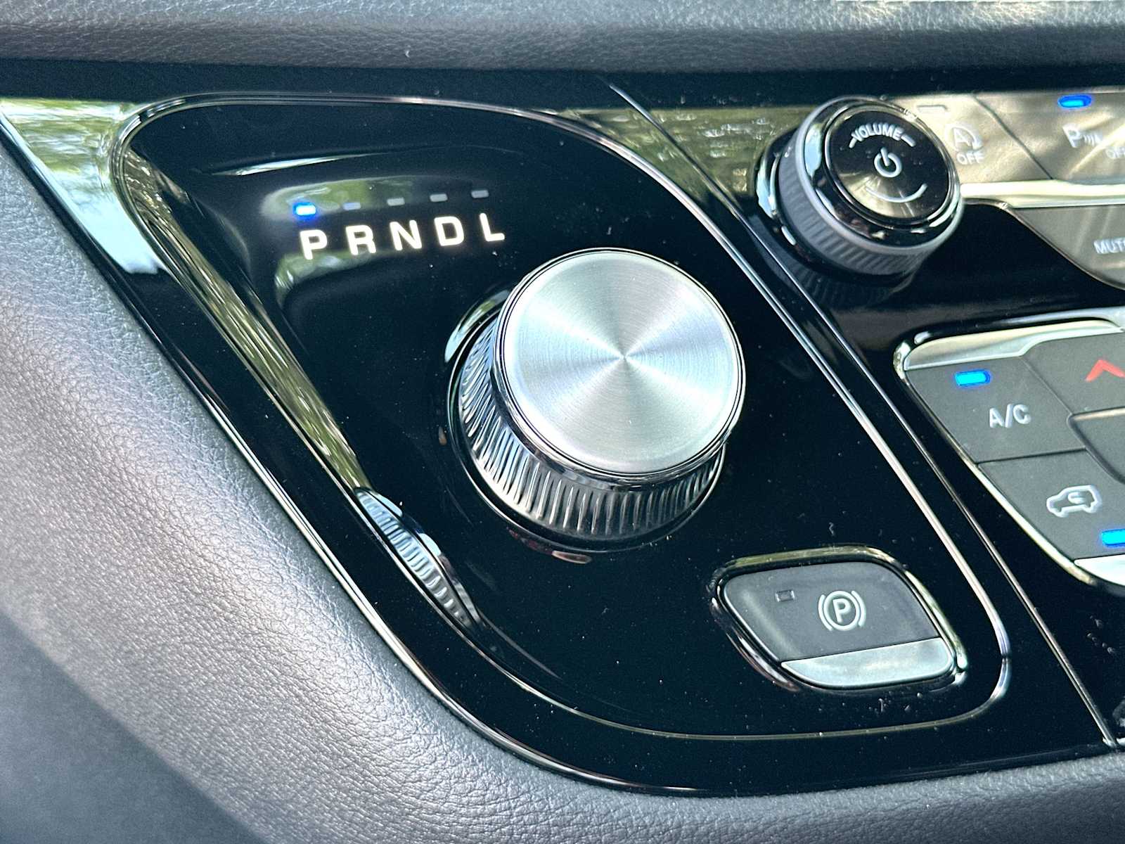 Thumbnail: 2026 Chrysler Pacifica - 21