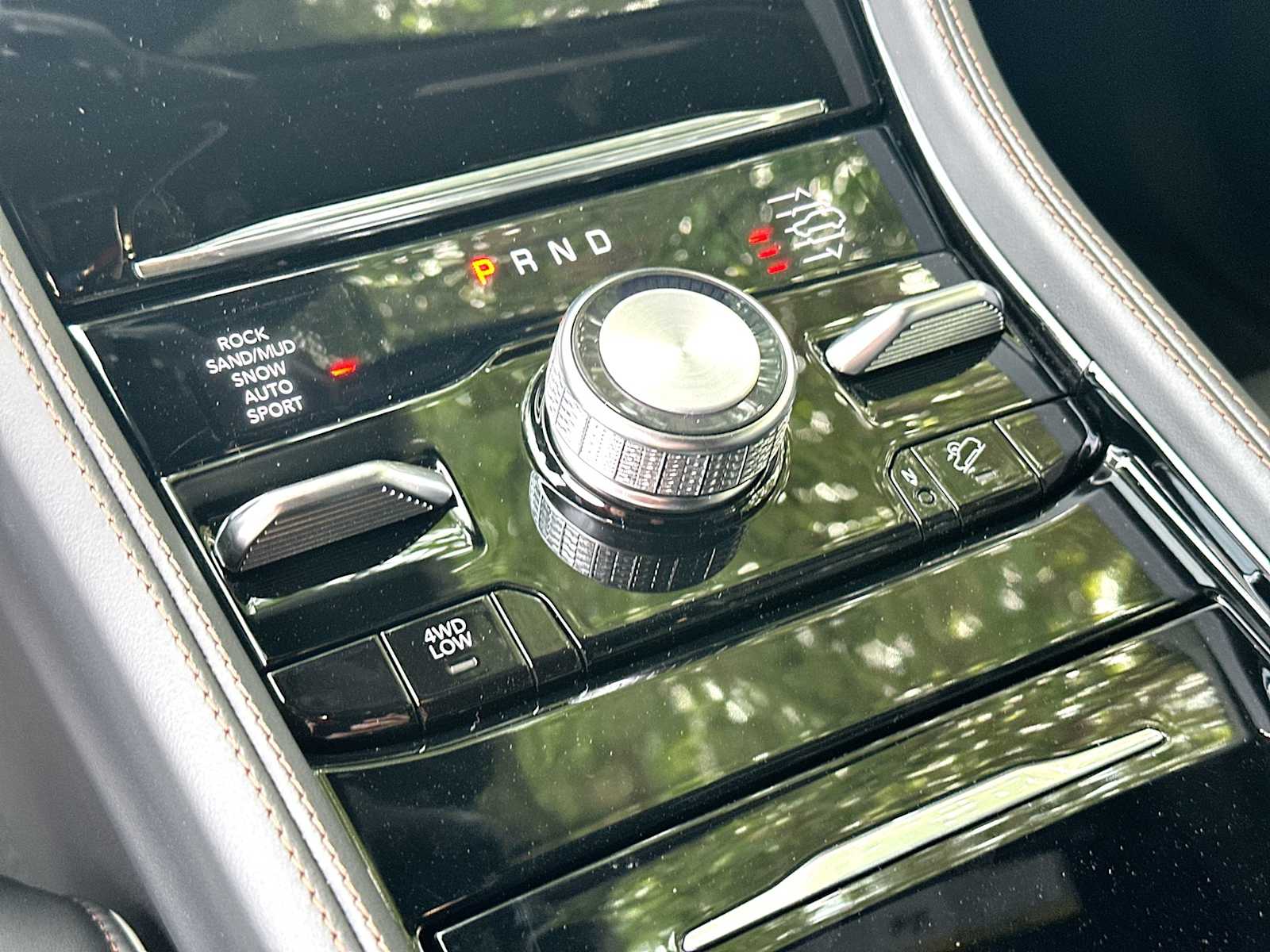 Thumbnail: 2026 Jeep Grand Cherokee - 21