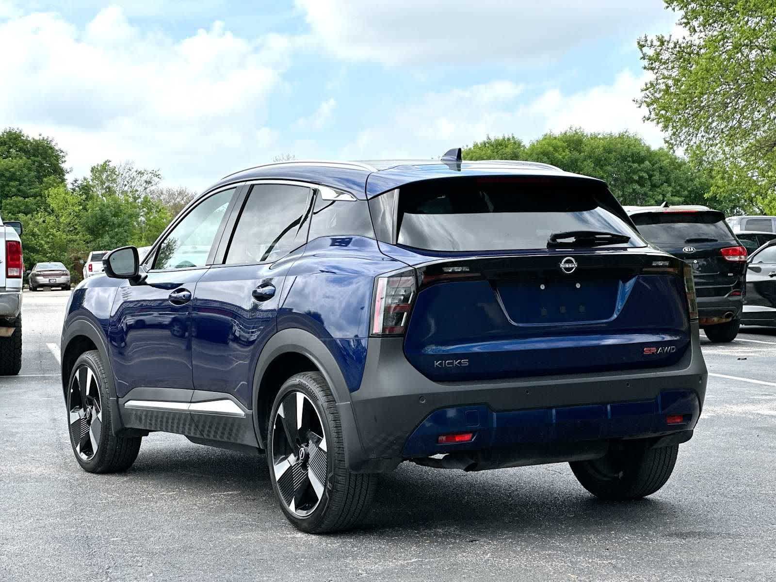 Thumbnail: 2025 Nissan Kicks - 13