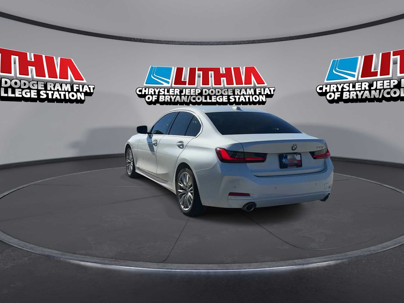 Thumbnail: 2024 BMW 3 Series - 6