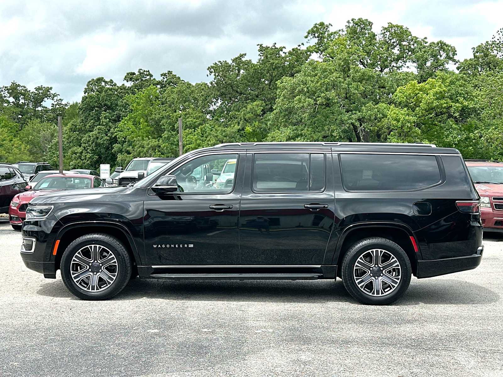 Thumbnail: 2024 Jeep Wagoneer - 12