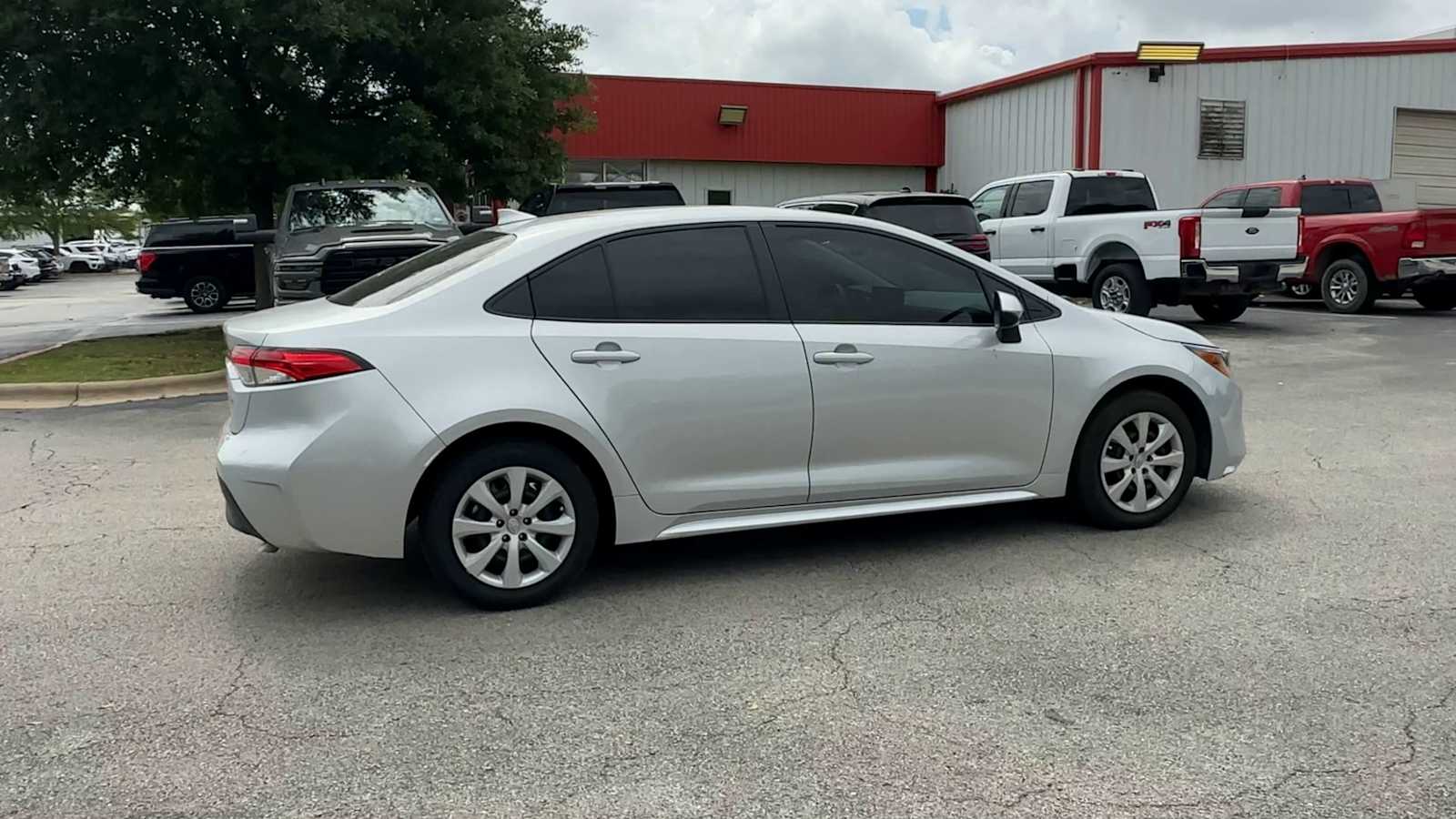 Thumbnail: 2025 Toyota Corolla - 8