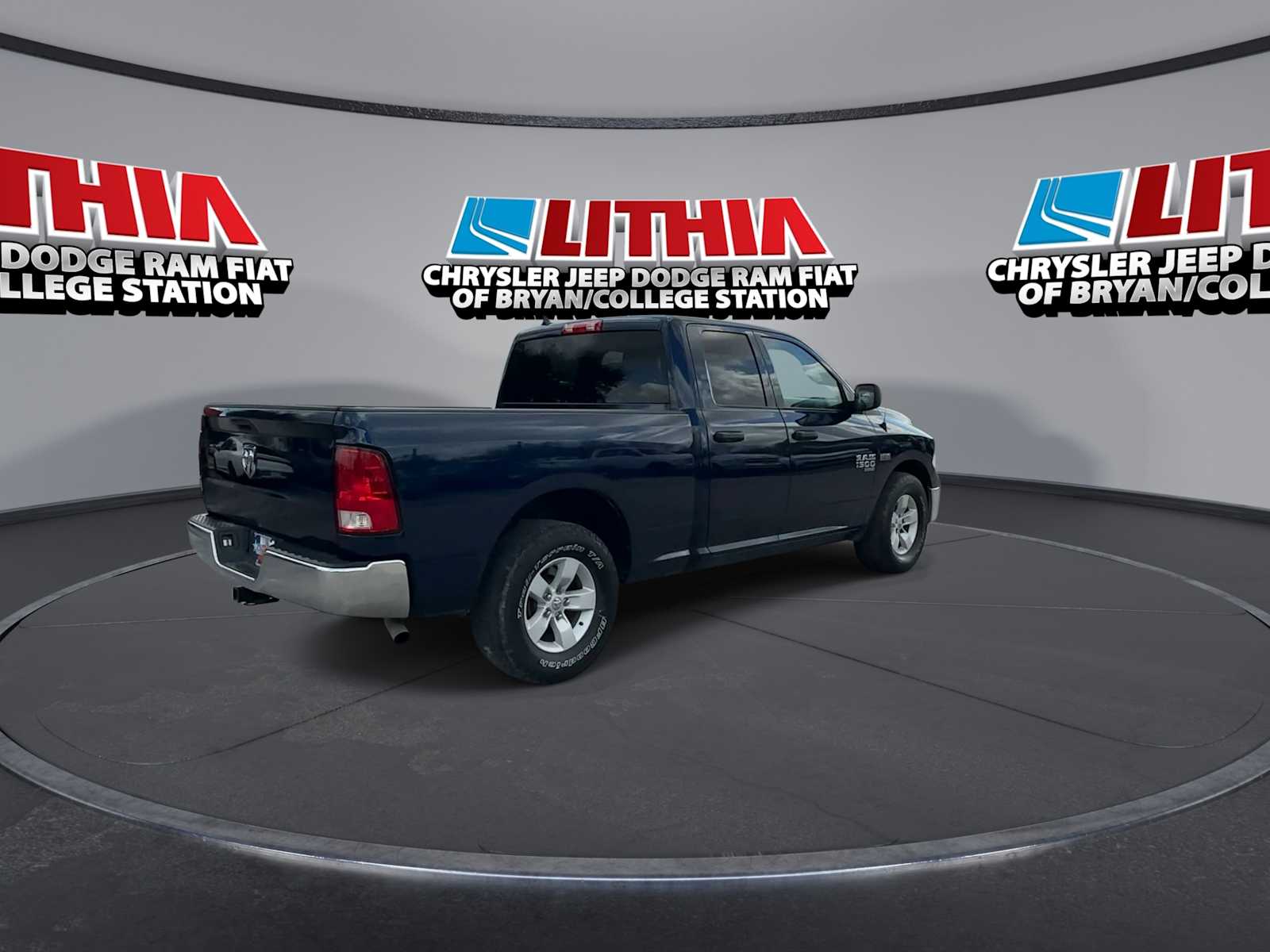 Thumbnail: 2024 RAM 1500 Classic - 8