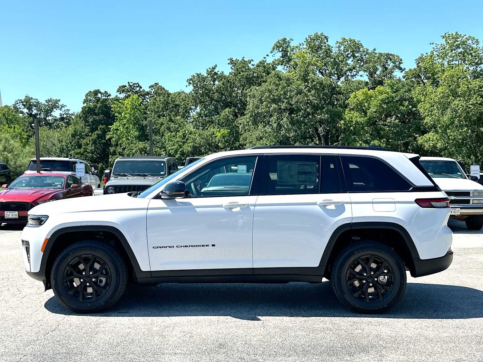 Thumbnail: 2026 Jeep Grand Cherokee - 12