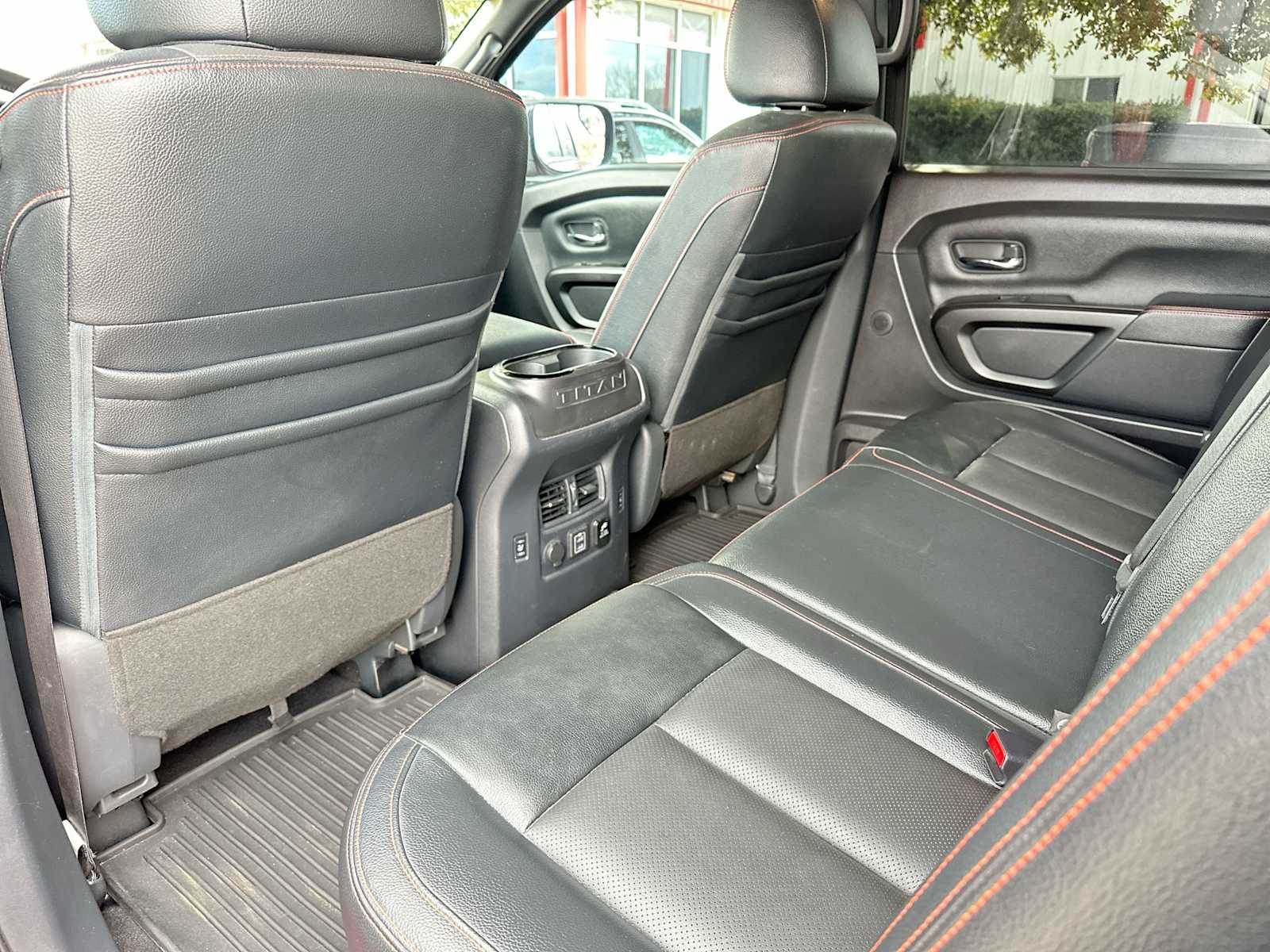 Thumbnail: 2020 Nissan Titan - 24