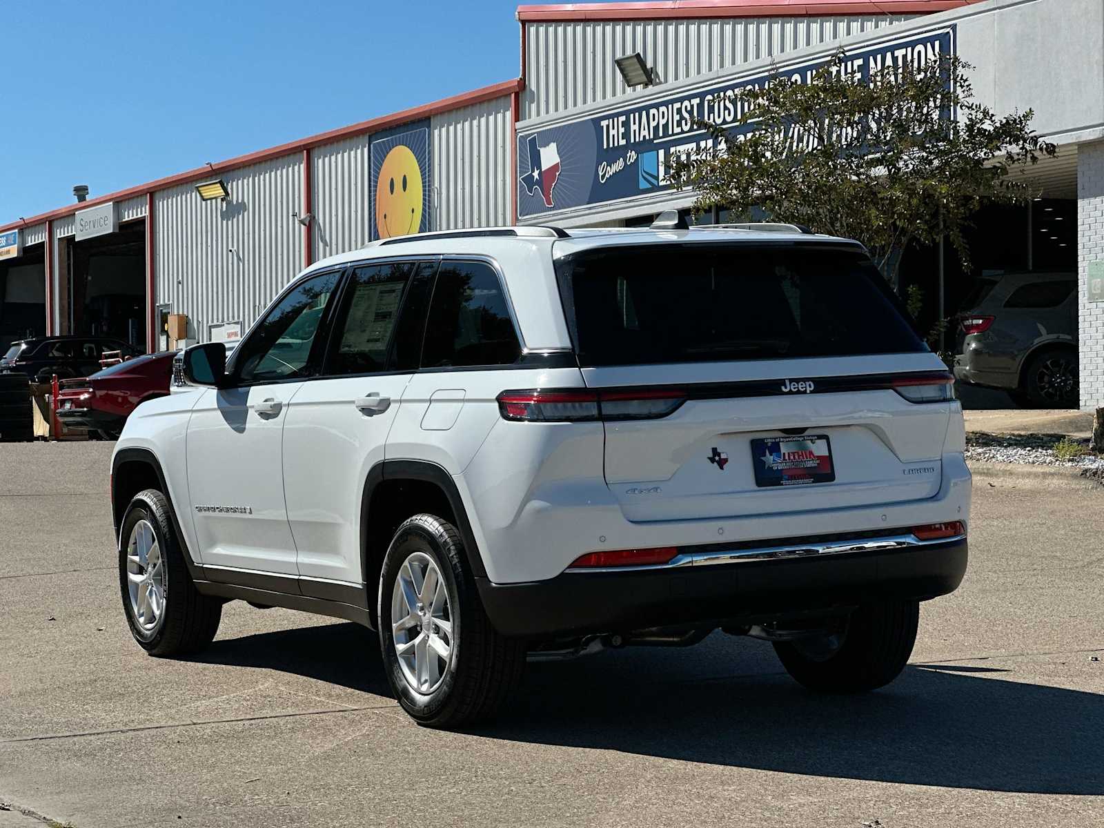 Thumbnail: 2025 Jeep Grand Cherokee - 13