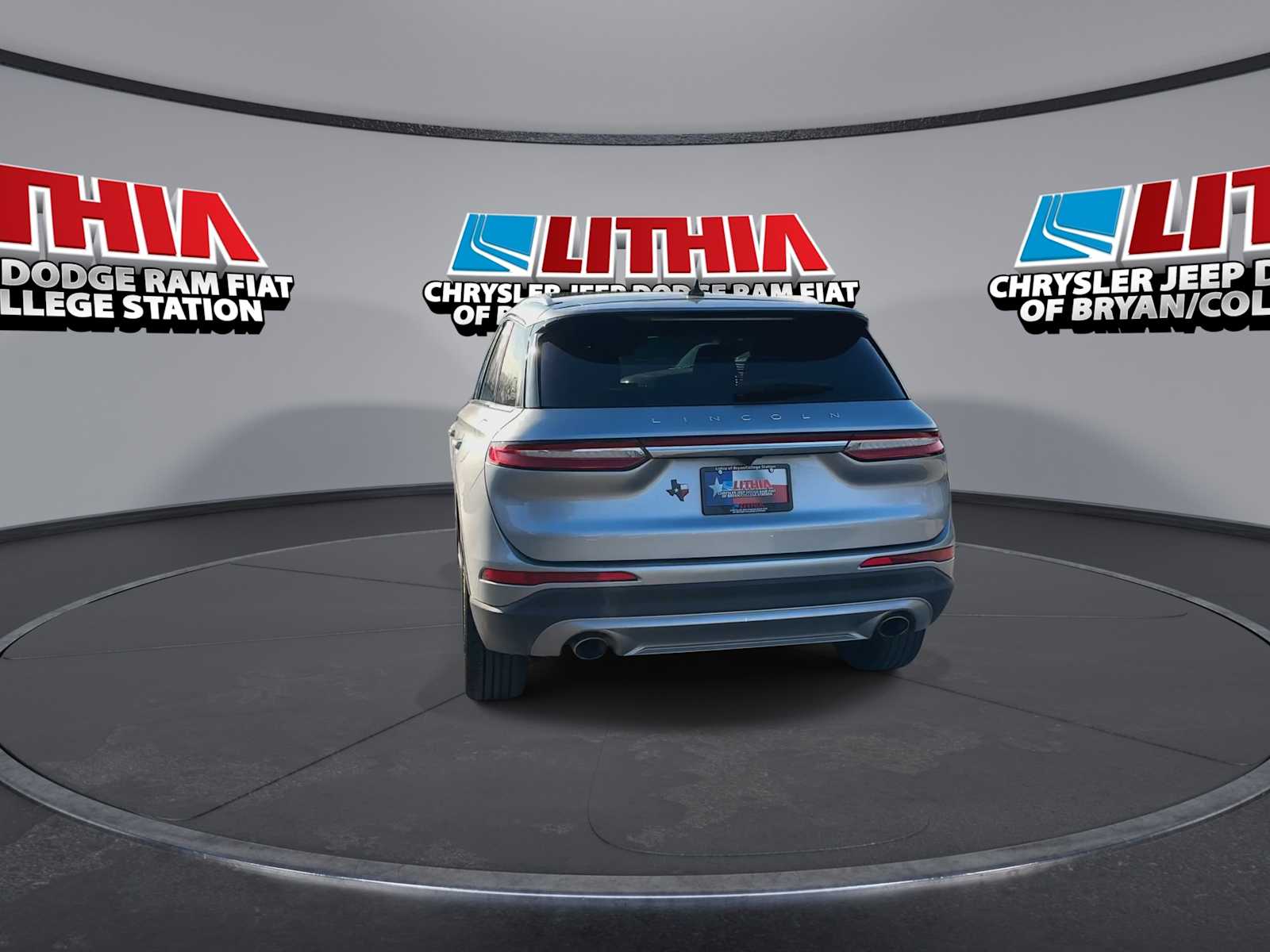 Thumbnail: 2023 Lincoln Corsair - 7