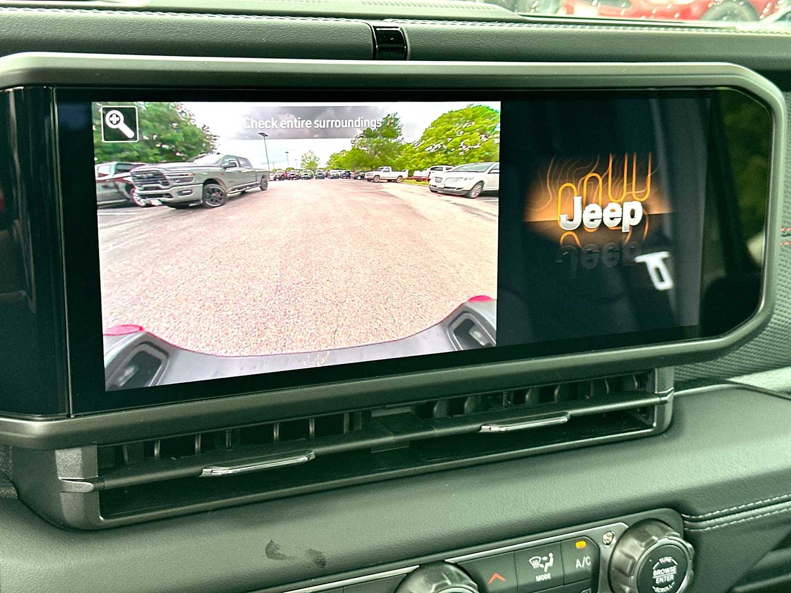 Thumbnail: 2026 Jeep Gladiator - 20