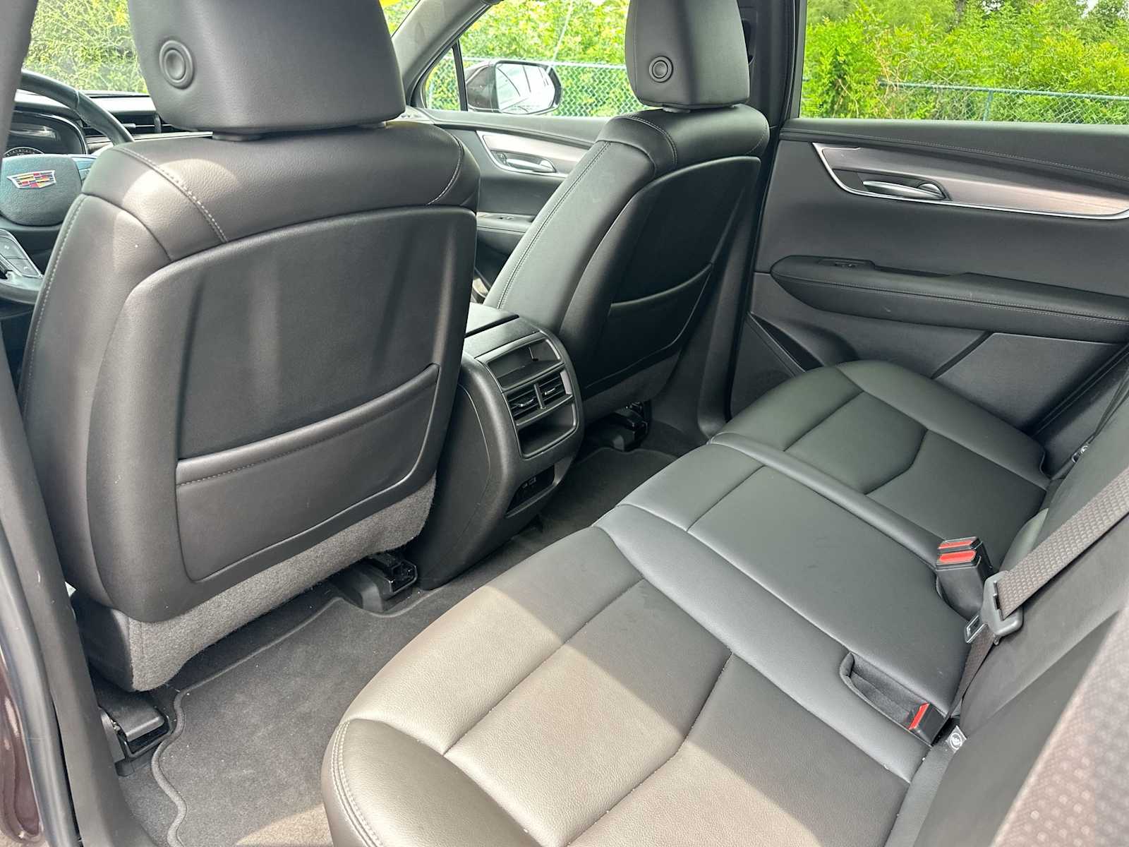 Thumbnail: 2021 Cadillac XT5 - 24