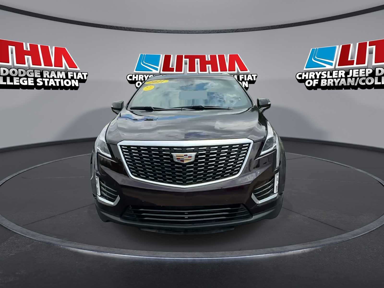 Thumbnail: 2021 Cadillac XT5 - 3