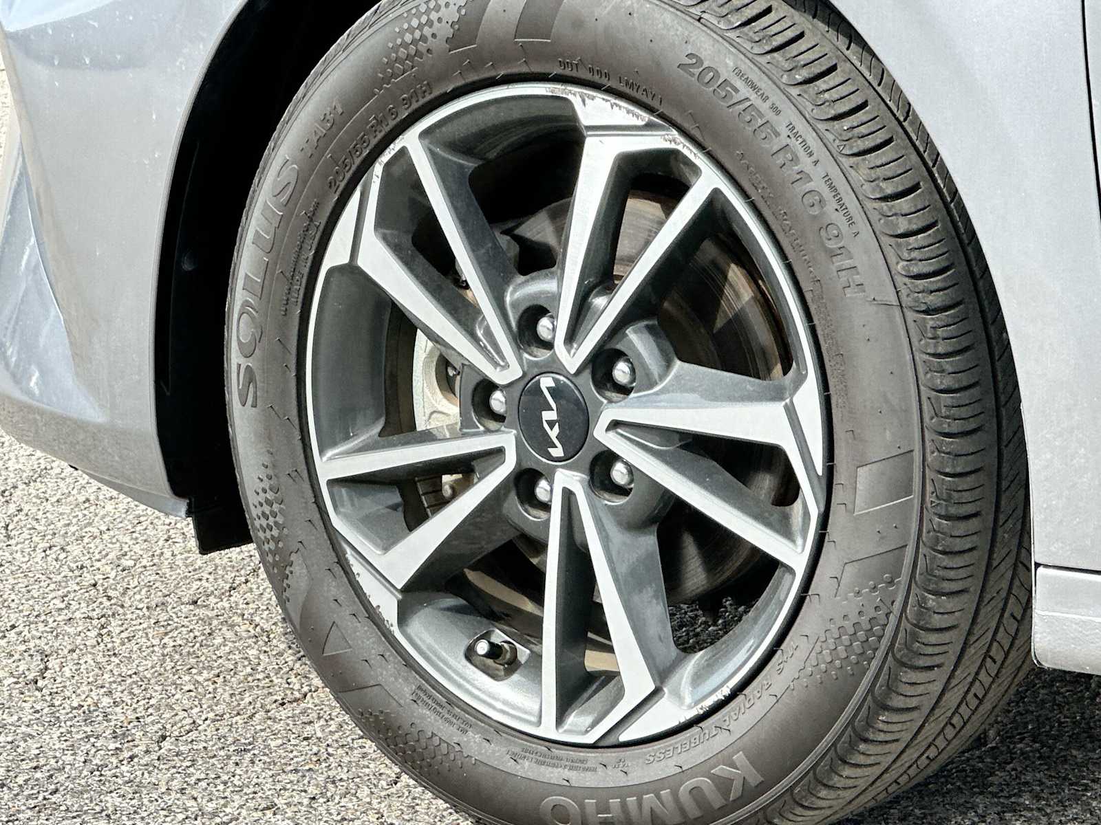 Thumbnail: 2024 Kia Forte - 11