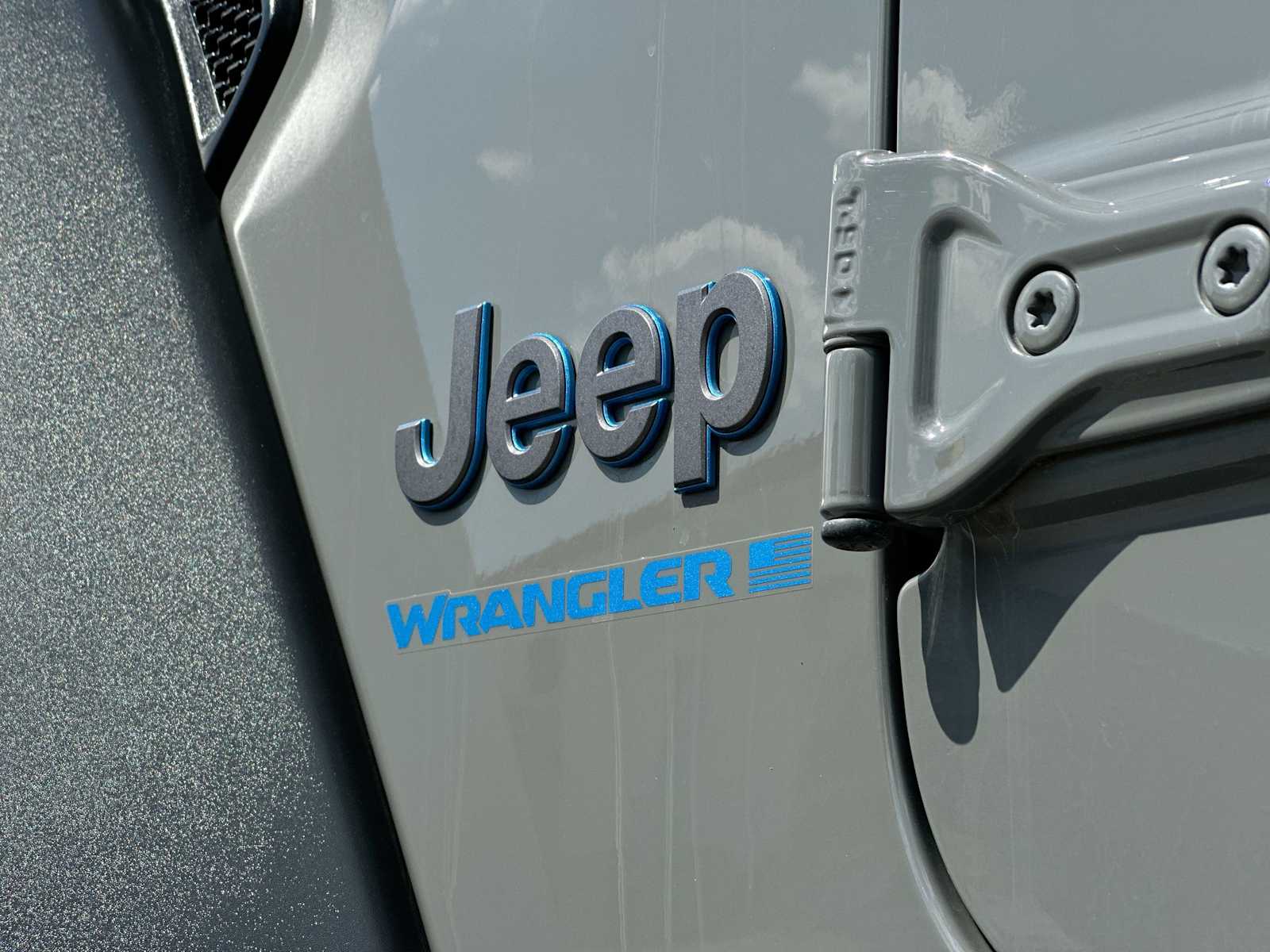Thumbnail: 2023 Jeep Wrangler - 15