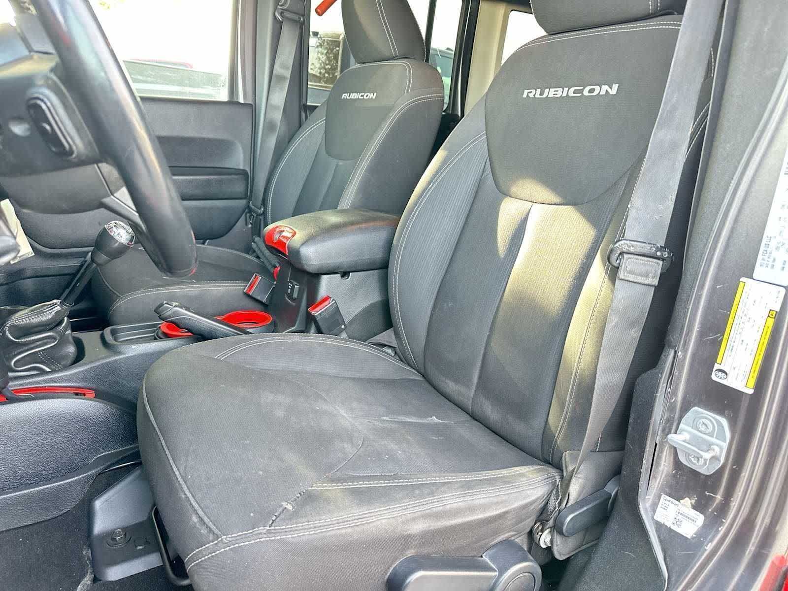 Thumbnail: 2016 Jeep Wrangler - 17