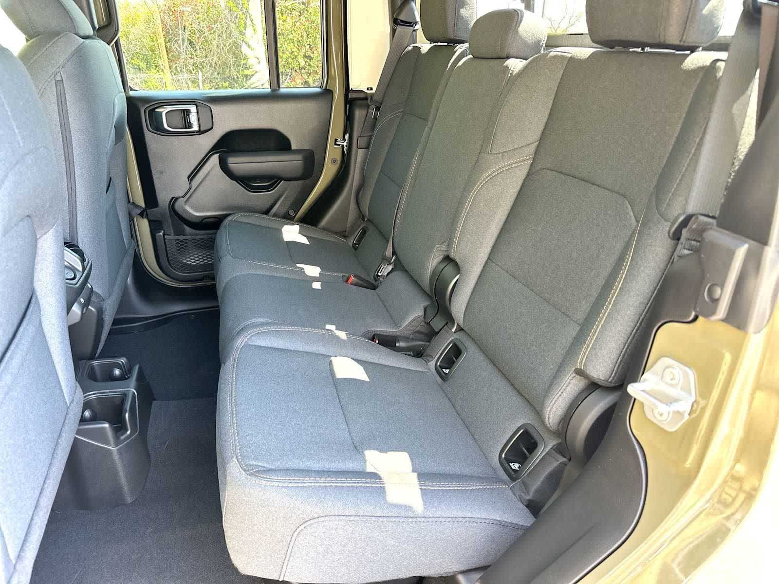 Thumbnail: 2026 Jeep Gladiator - 23