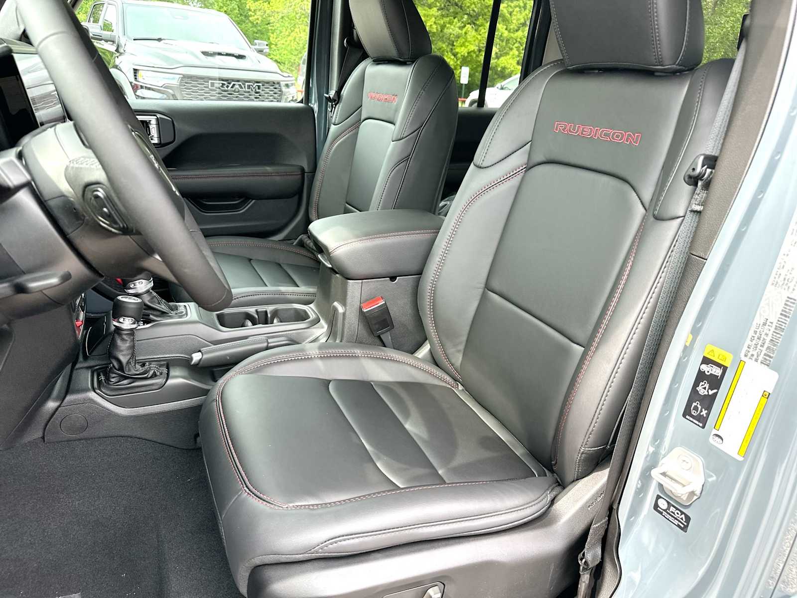 Thumbnail: 2026 Jeep Gladiator - 17