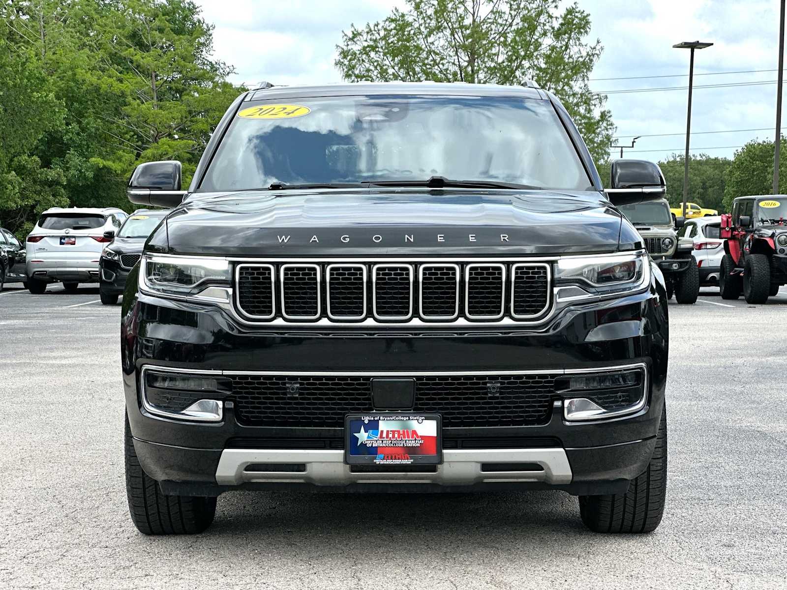 Thumbnail: 2024 Jeep Wagoneer - 10