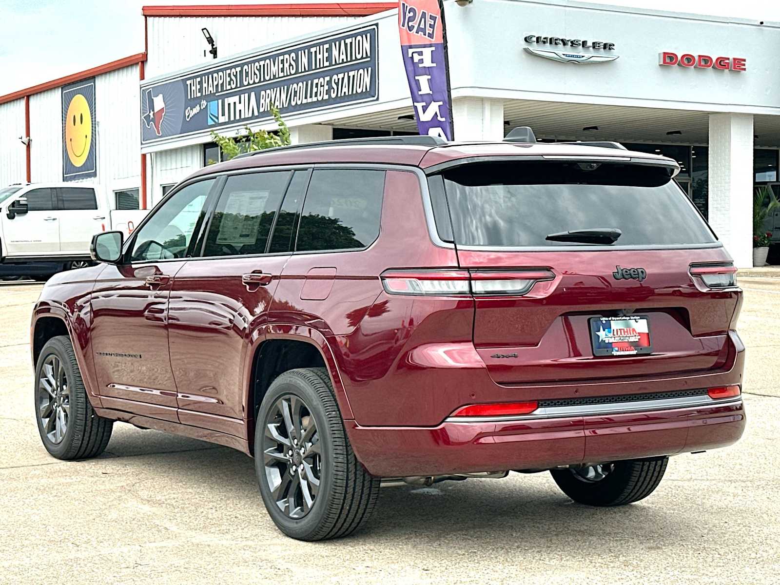 Thumbnail: 2026 Jeep Grand Cherokee - 13