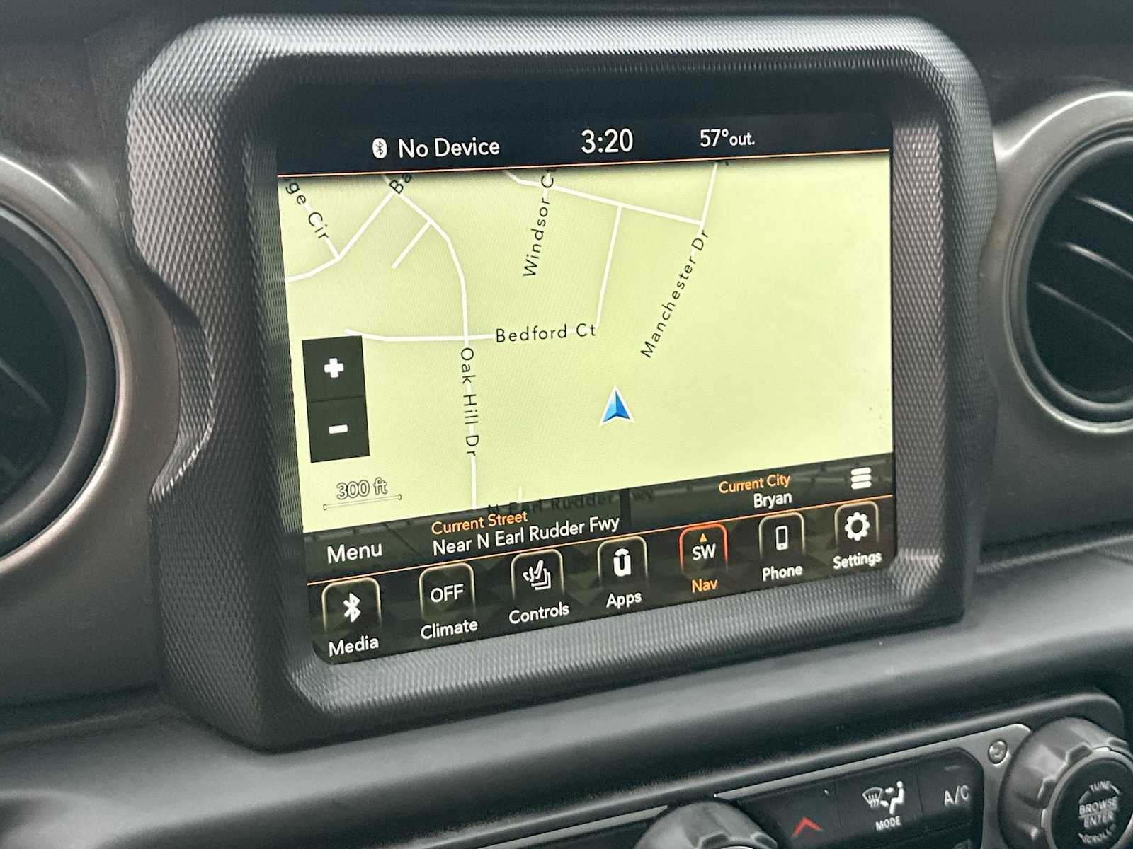 Thumbnail: 2023 Jeep Gladiator - 20