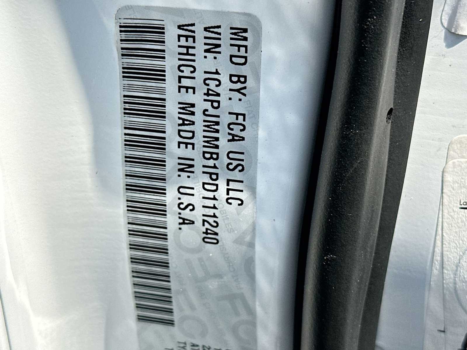 Thumbnail: 2023 Jeep Cherokee - 22