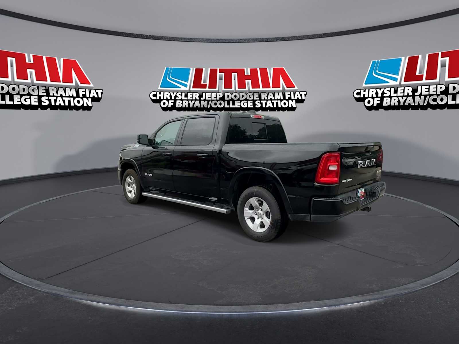 Thumbnail: 2026 RAM 1500 - 6