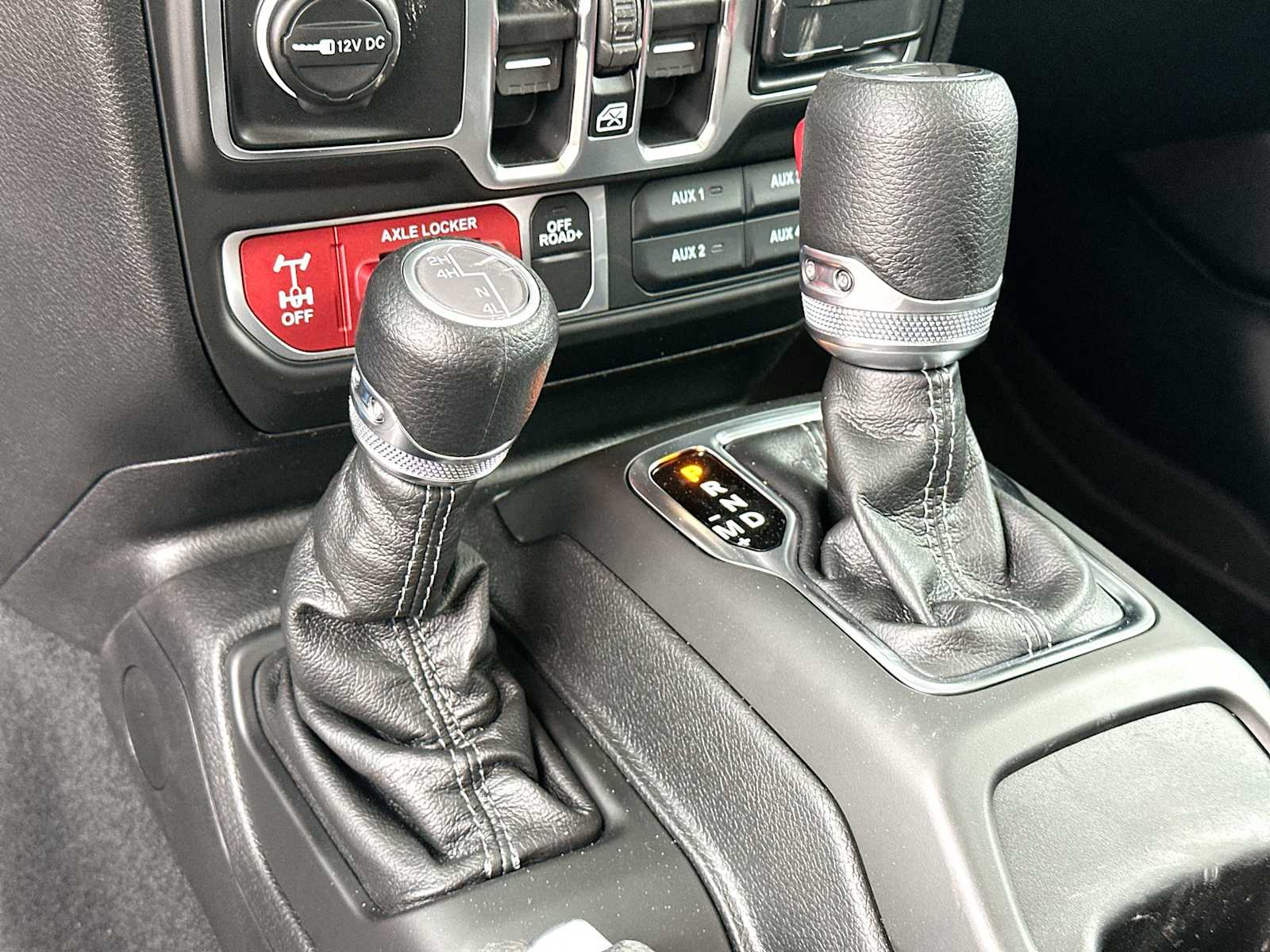 Thumbnail: 2026 Jeep Gladiator - 21