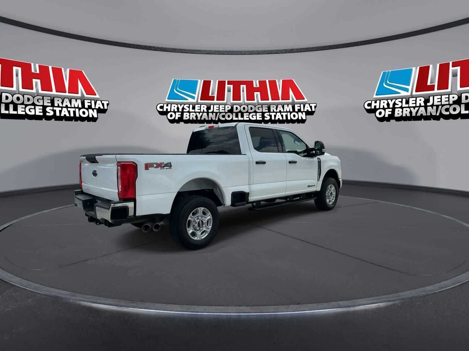 Thumbnail: 2025 Ford F-250 - 8