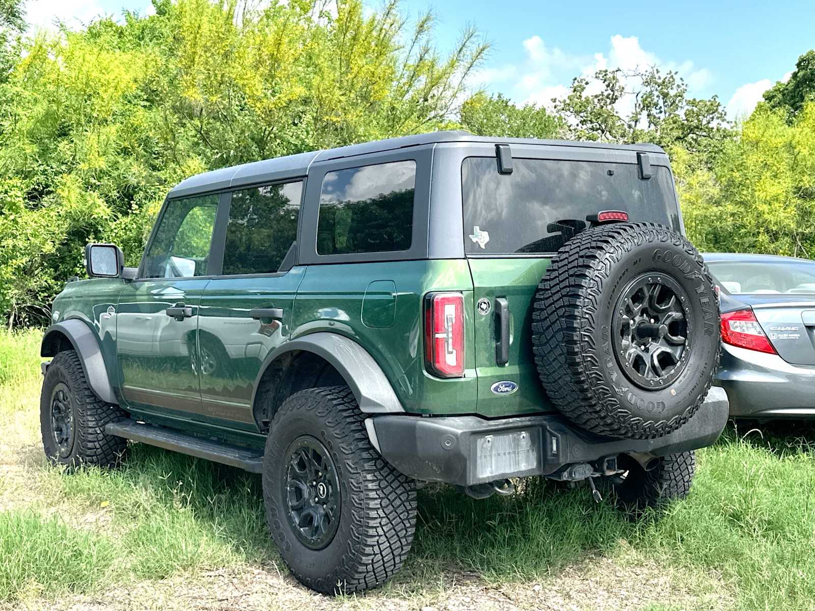 Thumbnail: 2022 Ford Bronco - 3