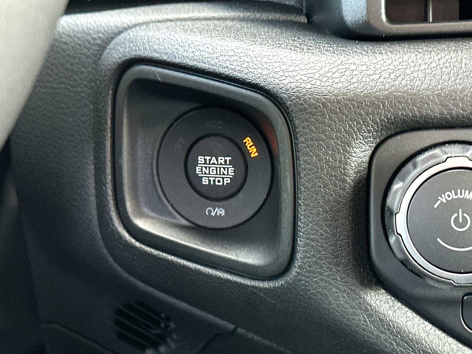 Thumbnail: 2026 Jeep Gladiator - 28